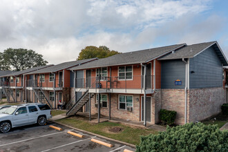 Villas at Sandrock in Houston, TX - Foto de edificio - Building Photo