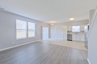 10412 Pintail Ln in Indianapolis, IN - Foto de edificio - Building Photo