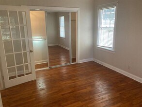 912 E 32nd St in Austin, TX - Building Photo - Building Photo