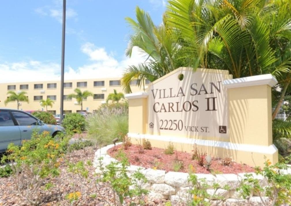 Villa San Carlos II in Port Charlotte, FL - Building Photo