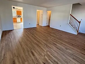 609 Abbe Ct in Freemansburg, PA - Building Photo - Building Photo
