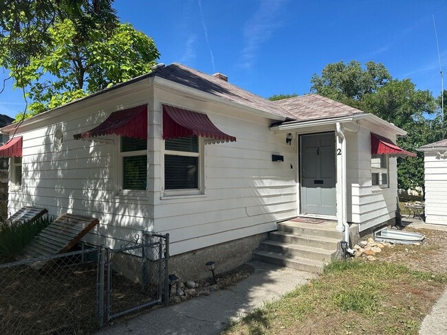 property at 2 Juniper St