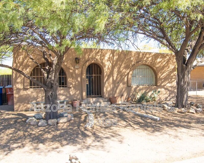property at 1800 N 5th Ave