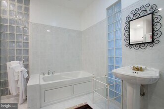 2403 Shreve Hill Rd in Dunn Loring, VA - Building Photo - Building Photo