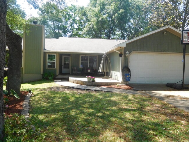 property at 527 Matthew St