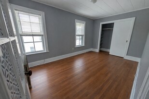 31 Central Ave in Ravena, NY - Building Photo