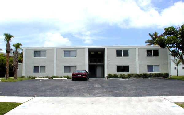 412 Northlake Ct in North Palm Beach, FL - Foto de edificio - Building Photo