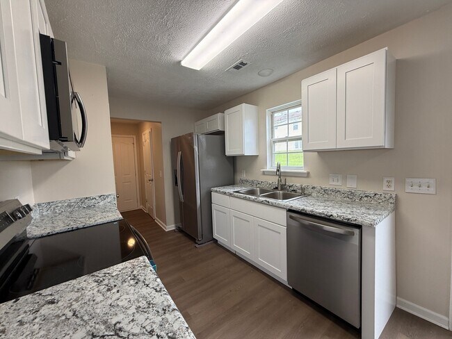 property at 1240 Shannon Ln