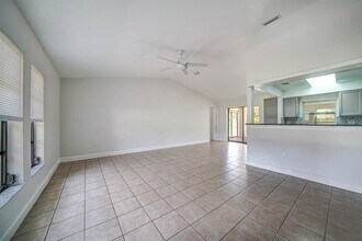 11285 Oceanspray Blvd in Englewood, FL - Building Photo - Building Photo