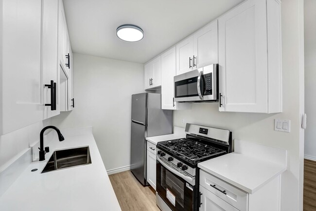 1231 12th St