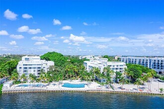 650 NE 64th St in Miami, FL - Building Photo - Building Photo