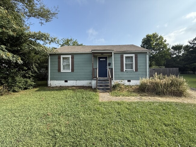 property at 2336 Boxwood Ln NE