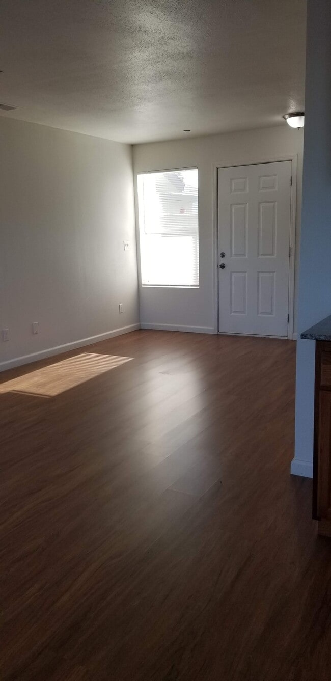 149 Brookridge Dr in Red Bluff, CA - Building Photo - Building Photo