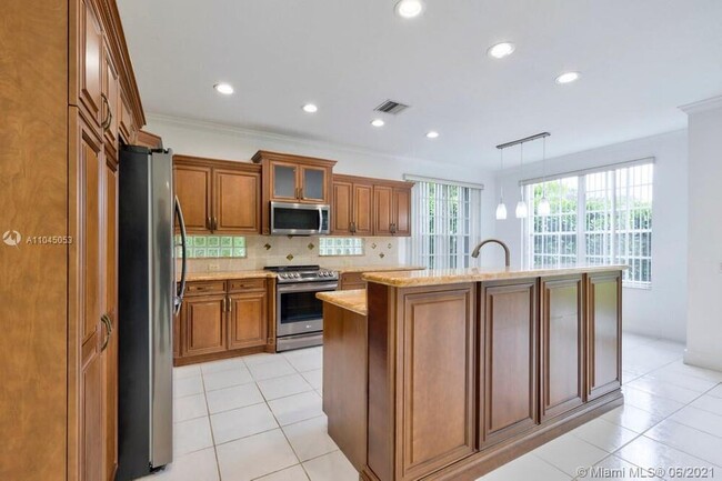 12375 NW 10th Dr in Coral Springs, FL - Building Photo - Building Photo