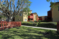 Acacian Apartments in Garden Grove, CA - Foto de edificio - Building Photo