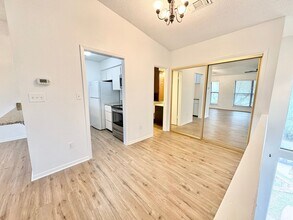 800-C Grassy Knl in Horseshoe Bay, TX - Building Photo - Building Photo