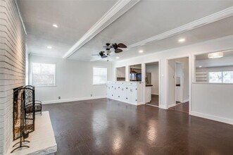 9515 Dixie Ln in Dallas, TX - Building Photo - Building Photo