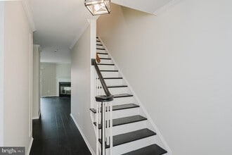 5 Aliceview Ct in Timonium, MD - Building Photo - Building Photo