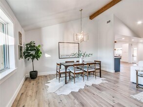 2101 NW 60th St in Oklahoma City, OK - Building Photo - Building Photo