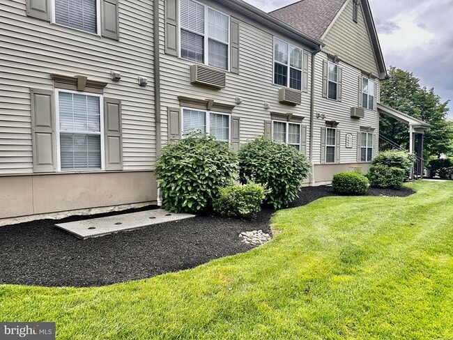 property at 137 Roosevelt Blvd