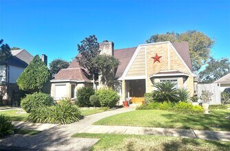 11418 Chevy Chase Dr in Houston, TX - Building Photo - Building Photo