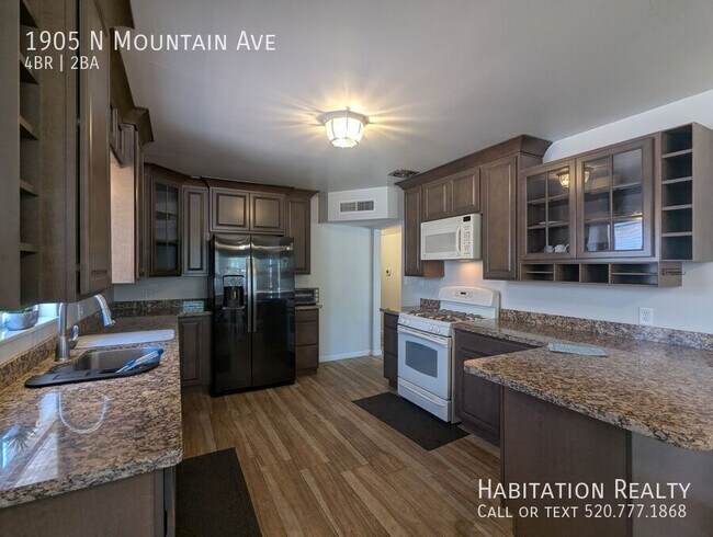 1905 N Mountain Ave in Tucson, AZ - Building Photo - Building Photo