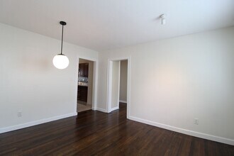220 W 51 Terrace in Kansas City, MO - Building Photo - Building Photo