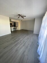 1252 SE 8th St, Unit 1252 in Cape Coral, FL - Foto de edificio - Building Photo