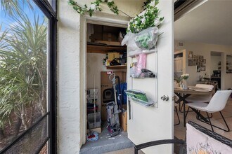 10710 Royal Palm Blvd, Unit 2-2 in Coral Springs, FL - Building Photo - Building Photo