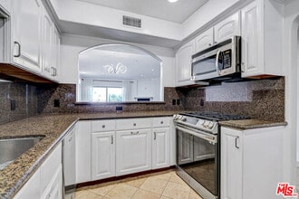 1520 S Shenandoah St in Los Angeles, CA - Building Photo - Building Photo