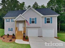 109 Grizzly Trail in Carrollton, GA - Building Photo