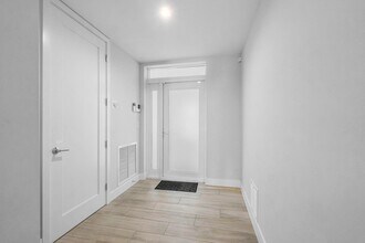 1 S Palmway in Lake Worth Beach, FL - Building Photo - Building Photo