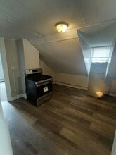 196 Dean St in Providence, RI - Building Photo - Building Photo
