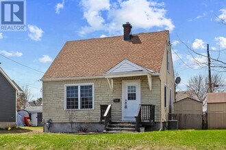 100 Harrold Pl in Ottawa, ON - Building Photo - Building Photo
