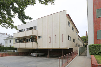 511 Montana Ave in Santa Monica, CA - Building Photo - Primary Photo