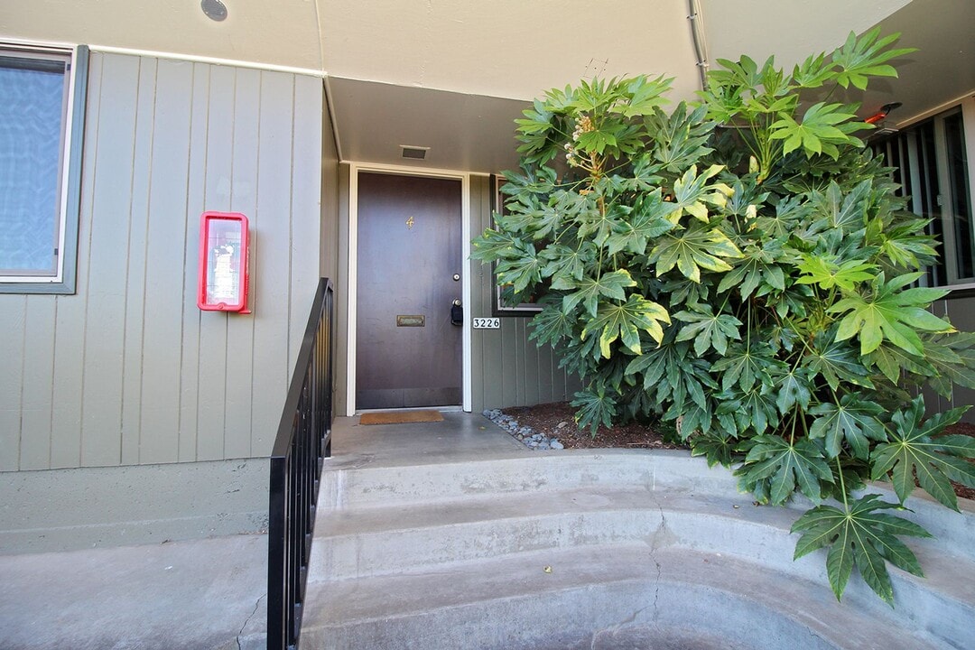 3200-3236 SW Marigold St in Portland, OR - Building Photo