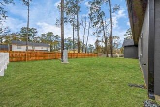 23855 Creek Wood Dr in Spring, TX - Building Photo - Building Photo