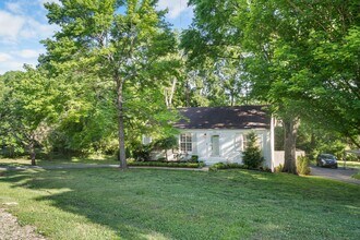 702 Canebrake Dr in Nashville, TN - Building Photo - Building Photo