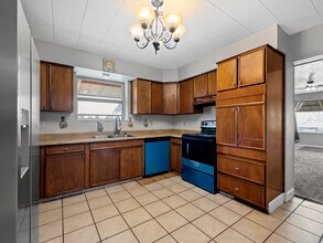 106 N Mountain Rd in Fruit Heights, UT - Building Photo - Building Photo