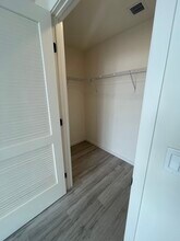 428 SW 28th Rd, Unit A1 in Miami, FL - Building Photo - Building Photo