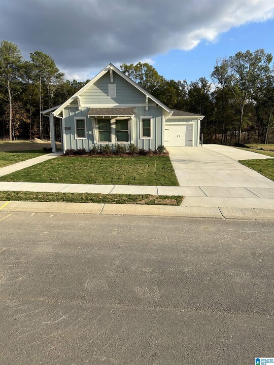 5168 Simms Rdg in Pelham, AL - Foto de edificio