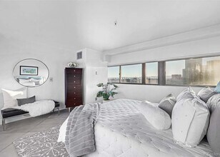 100 Park Ave W in Denver, CO - Foto de edificio - Building Photo