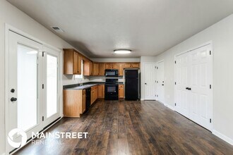 459 Shady Glen Cir in Shepherdsville, KY - Foto de edificio - Building Photo