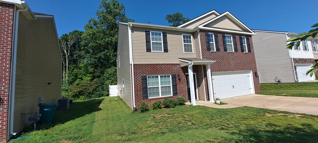 1527 Sergeant Ln in Knoxville, TN - Building Photo - Building Photo