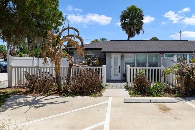 property at 4521 Edgewater Dr
