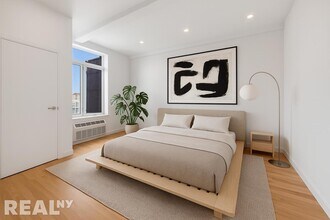 97 Grand St in Brooklyn, NY - Building Photo - Building Photo