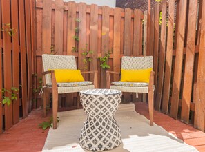 222 Florida Ave NW in Washington, DC - Foto de edificio - Building Photo