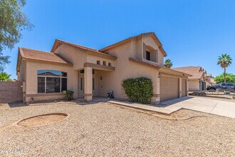 10369 W Piccadilly Rd in Avondale, AZ - Building Photo - Building Photo