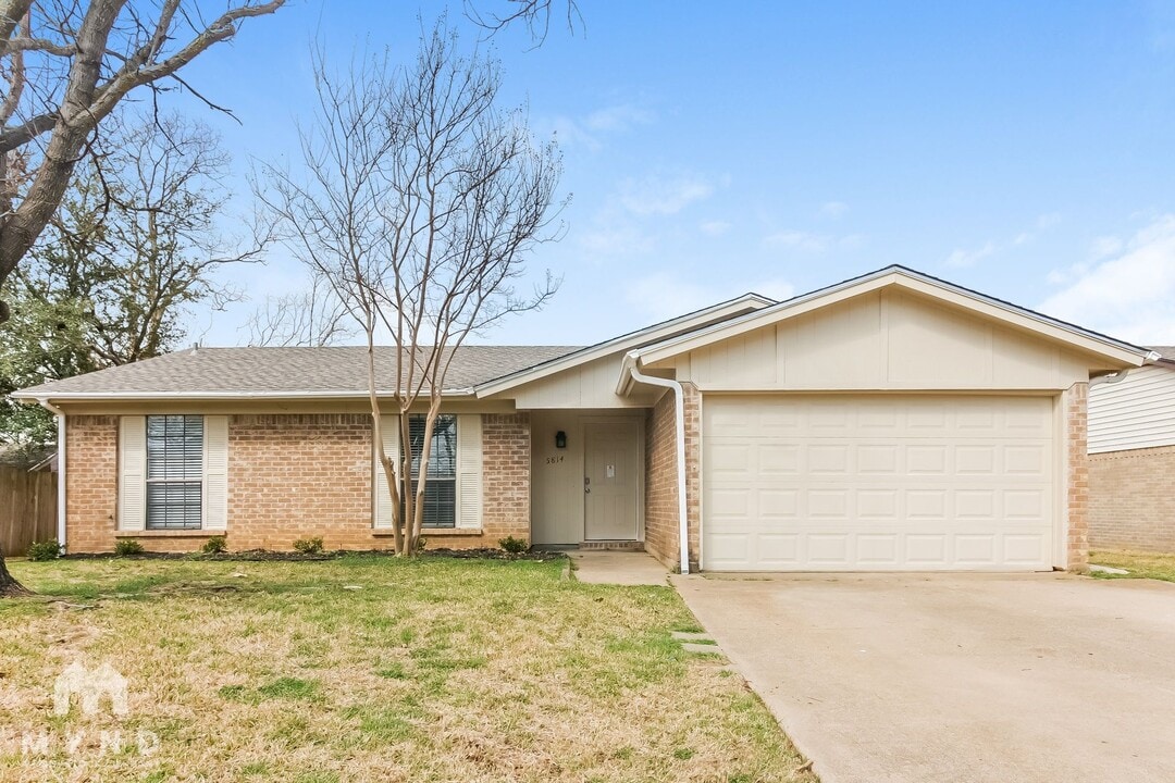 5814 Woodsetter Ln in Arlington, TX - Building Photo