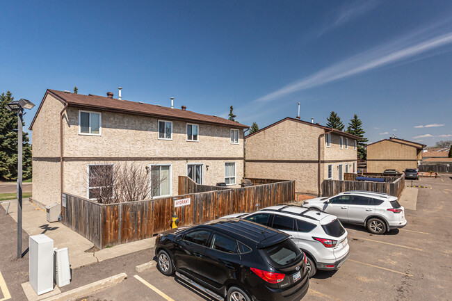 3331 138 Ave NW in Edmonton, AB - Building Photo - Building Photo